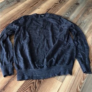 Daniel Hechter Sweater, Size Medium